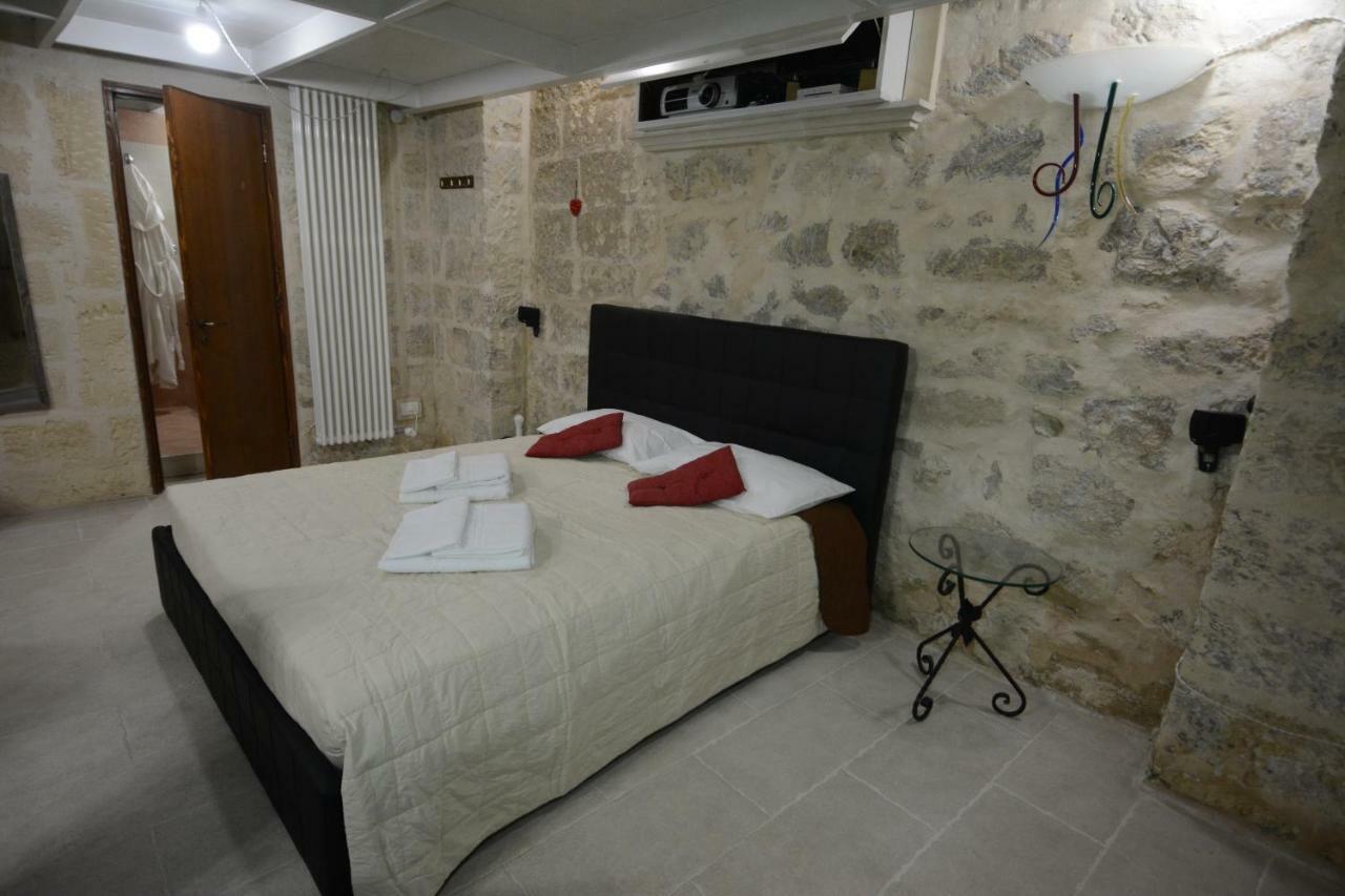 B&B Domus Gaia Lecce Exterior photo